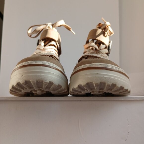 Cliffs NWT 'Gordon' Beige Velcro Buckle Strap White Lug Comfort Sole LaceUp SZ8 - Picture 10 of 13